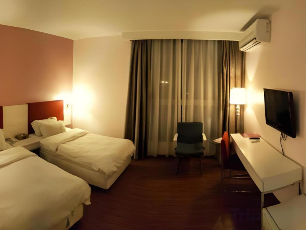 D North Star Hotel & Spa Sandakan Exterior photo