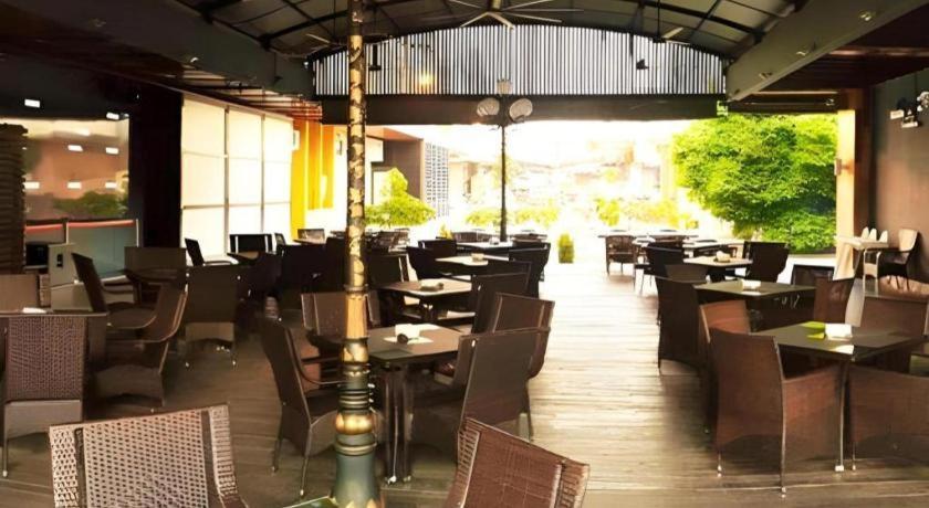 D North Star Hotel & Spa Sandakan Exterior photo